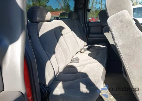 2003 Chevrolet Silverado 1500 Ls из США, поврежденный, VIN 2GCEK19T531193693